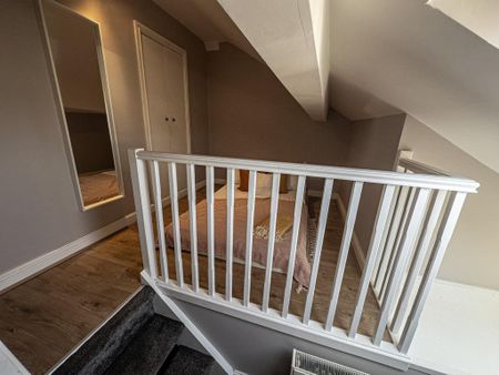 4 bedroom terraced house to rent - Photo 4