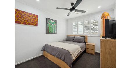 Elegant Character Home in the Heart of Hawthorne - Photo 4