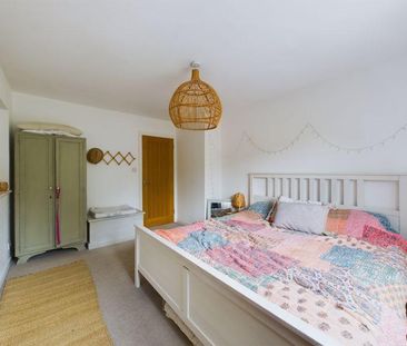 3 bedroom detached house to rent - Photo 5