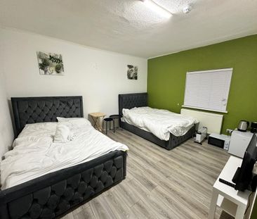 1 bedroom in a house share to rent - Photo 6
