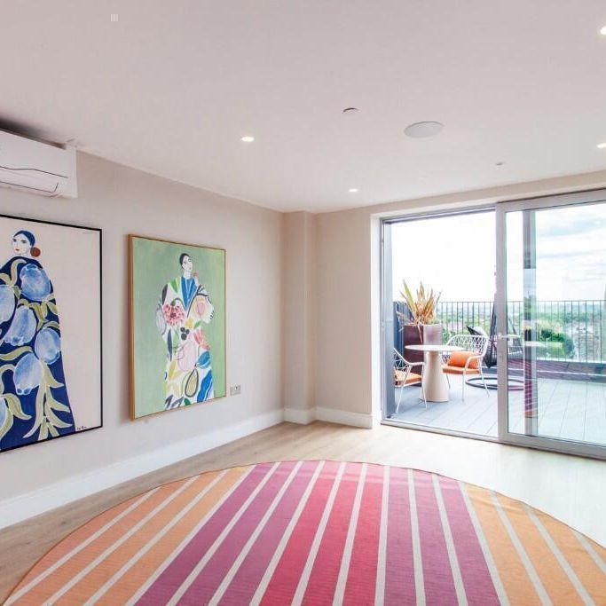 The Mall, Ealing - Photo 1