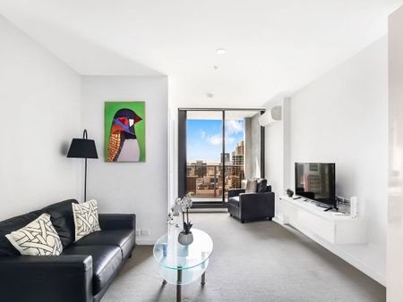 Furnished 1 Bedroom Apartment With Stunning City Views - Photo 2