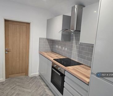 3 bedroom terraced house to rent - Photo 4