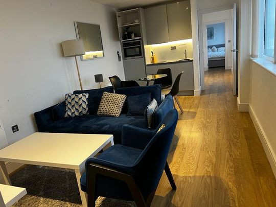 2 bedroom flat to rent - Photo 1