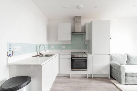 1 bedroom flat to rent - Photo 2