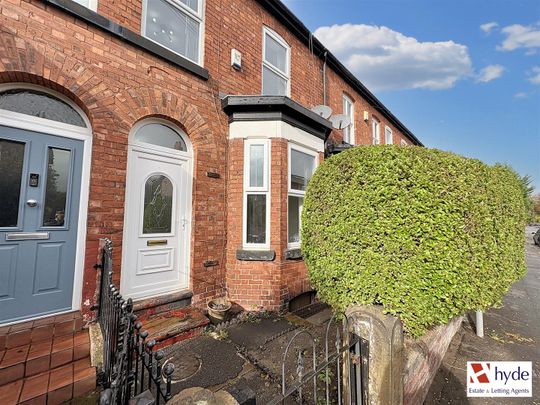 26 Heywood Road, Sale, M33 3WB, M33 3WB - Photo 1