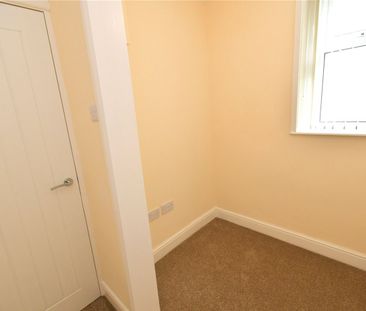 South Parade, CH48 0RR, West Kirby - Photo 3