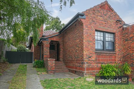 Newly Renovated Two Bedroom Home in Prime Location - Photo 4