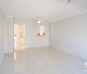 Quiet & Good Location Resort Style Gated Townhouse - Photo 4