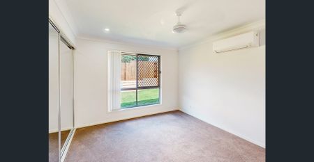 Spacious 4 Bedroom Home with Separate Lounge! - Photo 4