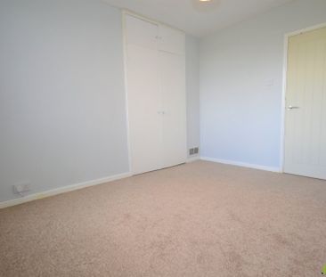 Kenilworth Court, Styvechale, Coventry, West Midlands, CV3 6HZ - Photo 4