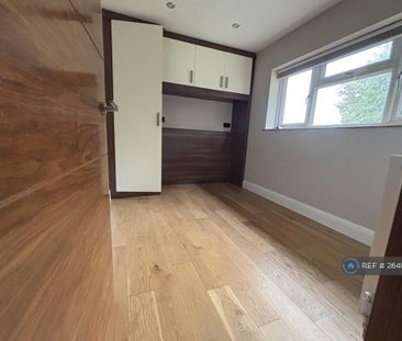 4 bedroom terraced house to rent - Photo 6