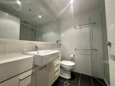 1706/241 City Road - Photo 4