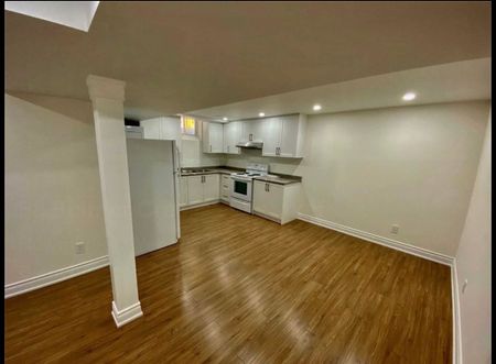 For Lease - 58 Bulmer Crescent Unit# Basement, Newmarket, Ontario - Photo 3