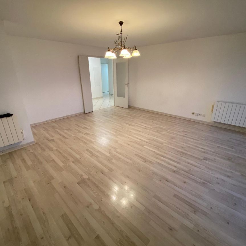 Location Appartement 5 pièces 106m² EVIAN LES BAINS 74500 - Photo 1