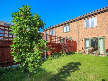 2 bedroom terraced house to rent - Photo 4