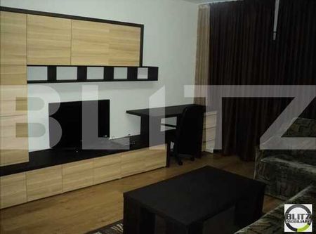 3 camere, 86 mp, decomandat, mobilat modern, zona strazii Zorilor - Photo 2
