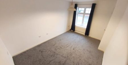 The Gardens, Middleton, Leeds, LS10 4UG - Photo 3