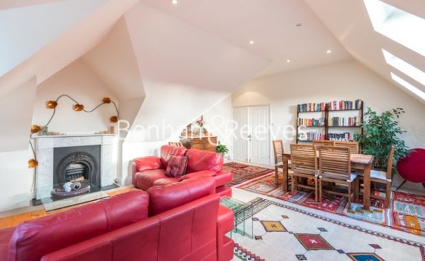 3 Bedroom flat to rent in Netherhall Gardens, Hampstead, NW3 - Photo 1