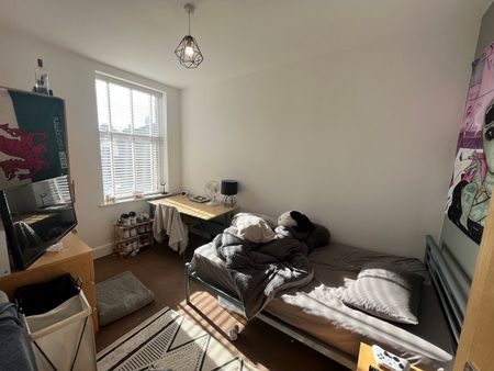 6 Bed Terraced House, Greenbank Road, L18 - Photo 5