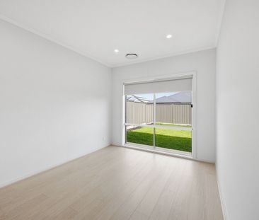 27 Market Street, Munno Para SA 5115 - Photo 4