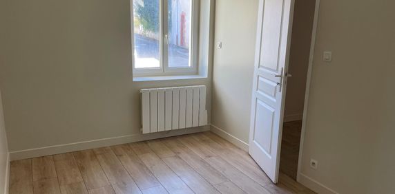 T2 de 33 m² comprenant cuisine ouverte sur séjour, 1 chambre, SDB, WC, cellier - Photo 2