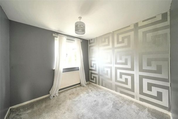 5 bedroom detached house to rent - Photo 1