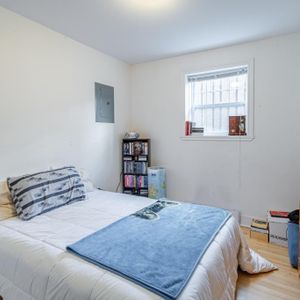 4 1/2, 1ER JUILLET, Sainte-Foy / Quatre-bourgeois, Rénové - Photo 2