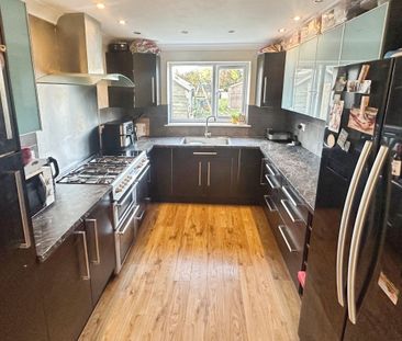 Northfield Road, Ruskington, SLEAFORD - Photo 5