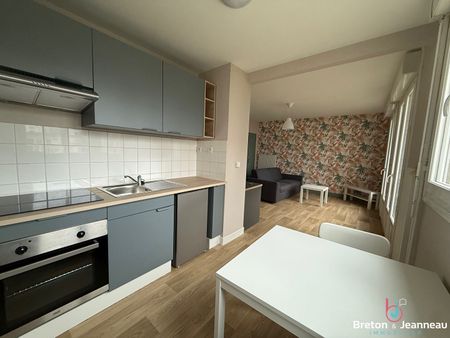 Location Appartement 1 pièce 26m² - Photo 3