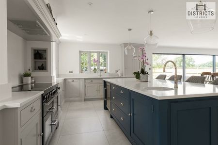 House - Detached to rent in Chivers Road, Stondon Massey, Brentwood, CM15 - Photo 4