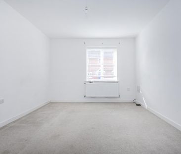 3 bedroom detached house to rent - Photo 4