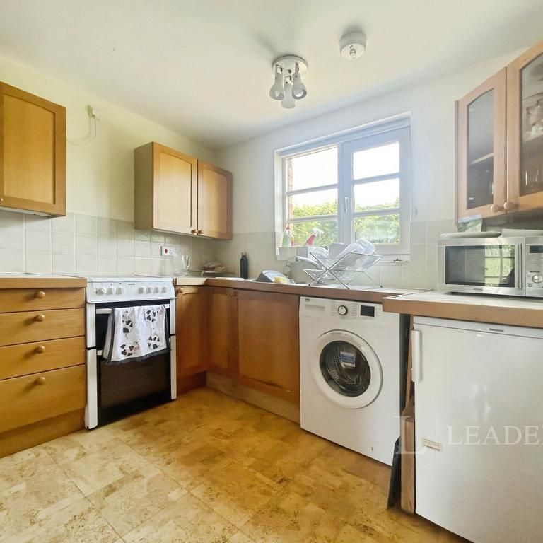 2 bedroom cottage to rent - Photo 1