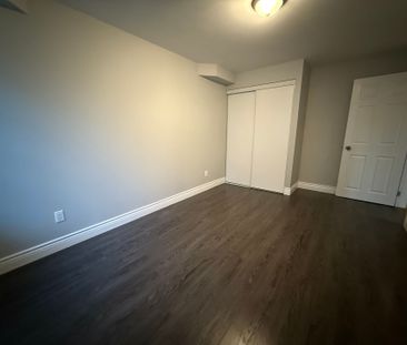 For Lease - 325 Bathurst Glen Drive Unit# Lower, Vaughan, Ontario - Photo 2