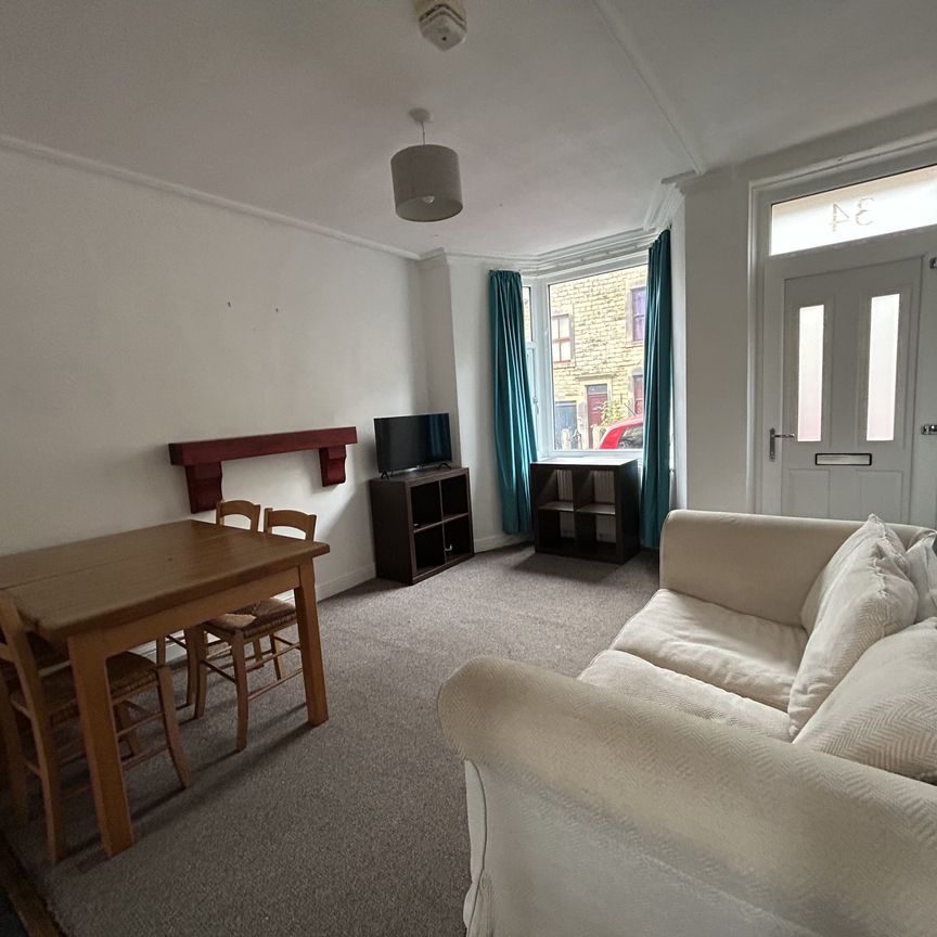 Four Bedroom Terrace House Set Over Three Floors, Close to City Centre and University - Photo 1