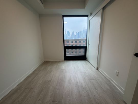 For Lease - 33 Parliament Street Unit# 821, Toronto, Ontario - Photo 1