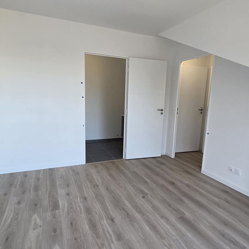 location Appartement T2 DE 40.95m² À CHEVILLY LARUE - Photo 1