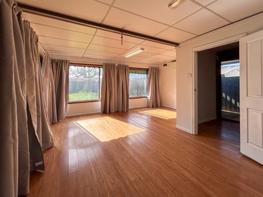 22 Culshaw Avenue, Clayton South VIC 3169 - House For Rent | Domain - Photo 1