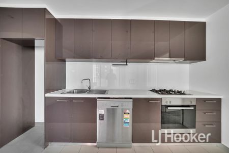 Modern & Spacious Living in the Heart of Southbank - Photo 5