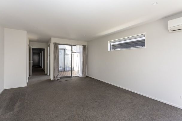 Modern three bedroom home in Halswell! - Photo 1