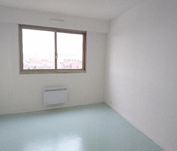 Location Appartement 2 pièces 62m² VALENCIENNES 59300 - Photo 3