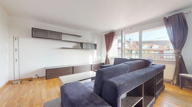 Przecław, 6pok., 2 piwnice, balkon - Photo 1