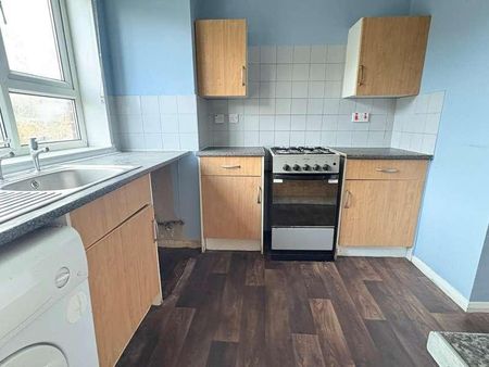 Dean Church House, Fifth Avenue, Portsmouth, PO6 - Photo 5