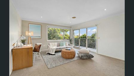 Luxury Family Living with Swim Spa, Alfresco Kitchen & Versatile Studio Retreat - Photo 3