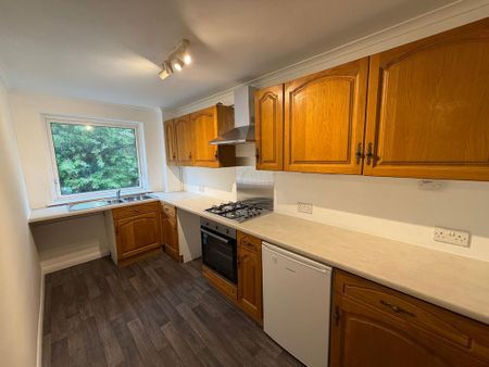 2 bedroom flat to rent - Photo 5