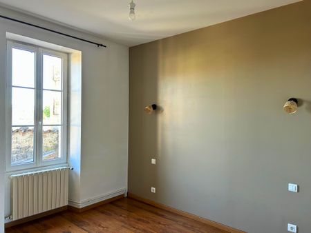 Location Maison 5 pièces 92m² COGNAC 16100 - Photo 4