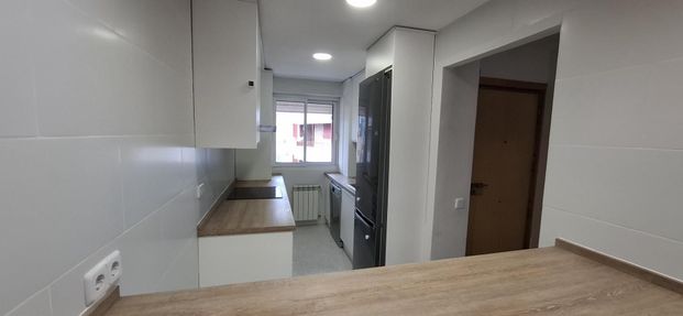 Piso de alquiler en Calle de Madrid, 2, Estación - Photo 1