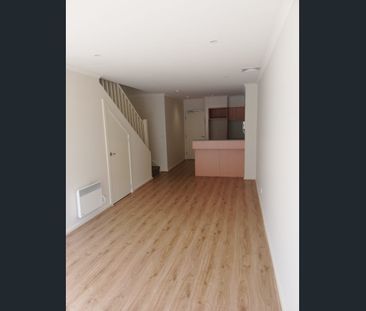 LARGE TWO BEDROOM DOUBLE STOREY - Photo 6