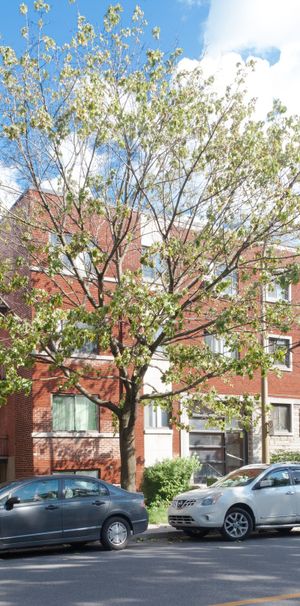 3250 Van Horne - Photo 2