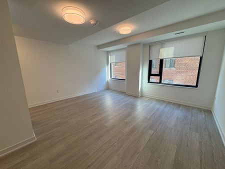 For Lease - 3 Strathgowan Avenue Unit# 201, Toronto, Ontario - Photo 4